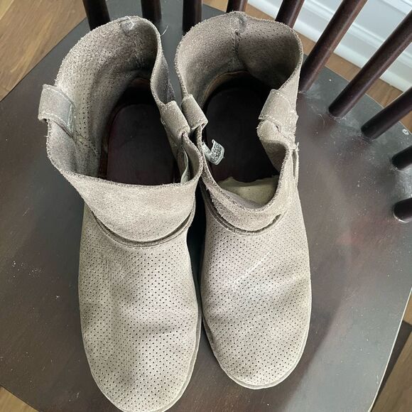 Ugg Women's Classic Unlined Mini Perf Boots Mole Taupe 10 - Picture 4 of 15